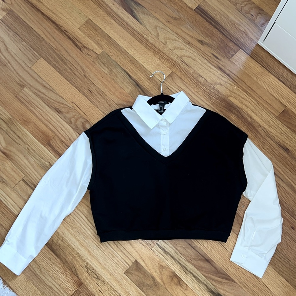 Poplin Collared Top - Picture 2 of 3